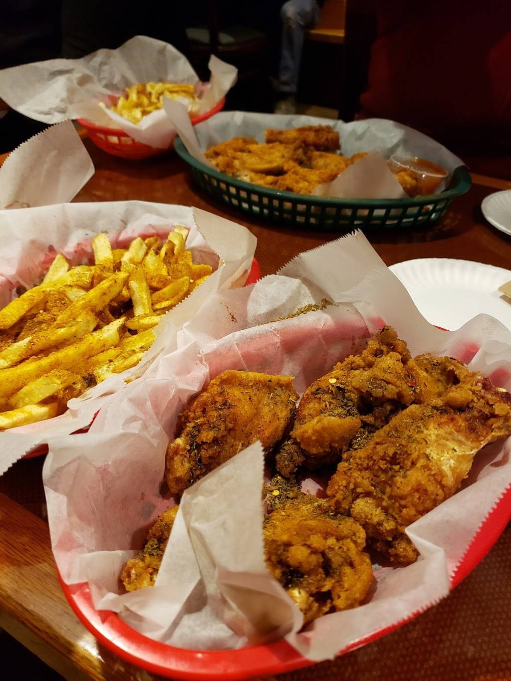 St. James Irish Pub | meal takeaway | 91 Purchase St, Fall River, MA 02720, USA | 5086726951 OR +1 508-672-6951