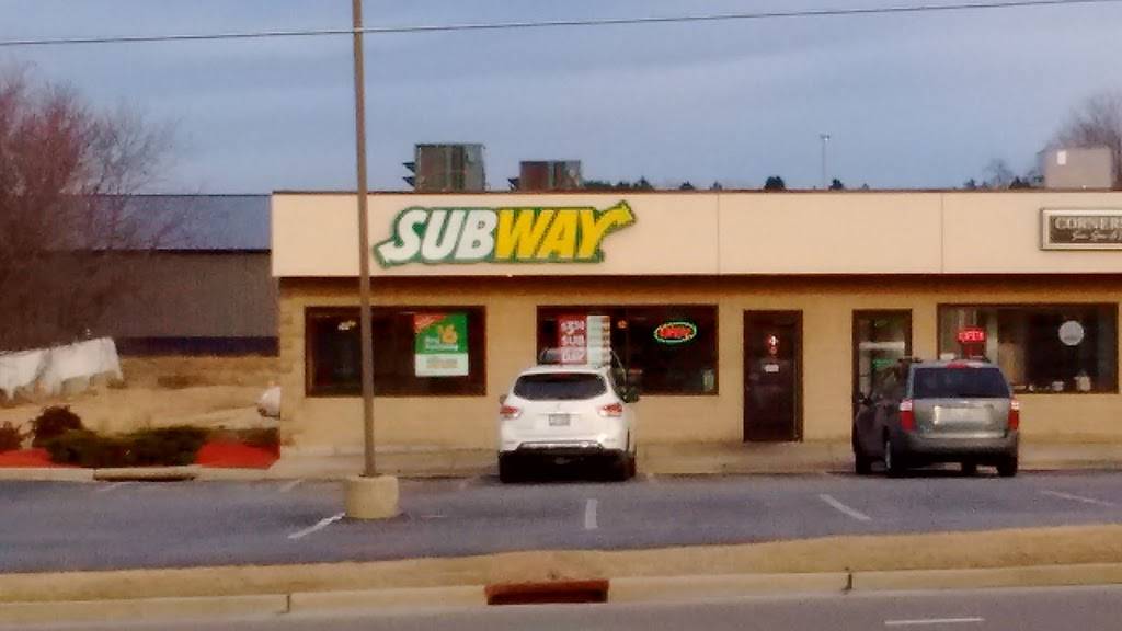 Subway | restaurant | 819 N Elida St, Winnebago, IL 61088, USA | 8153351020 OR +1 815-335-1020