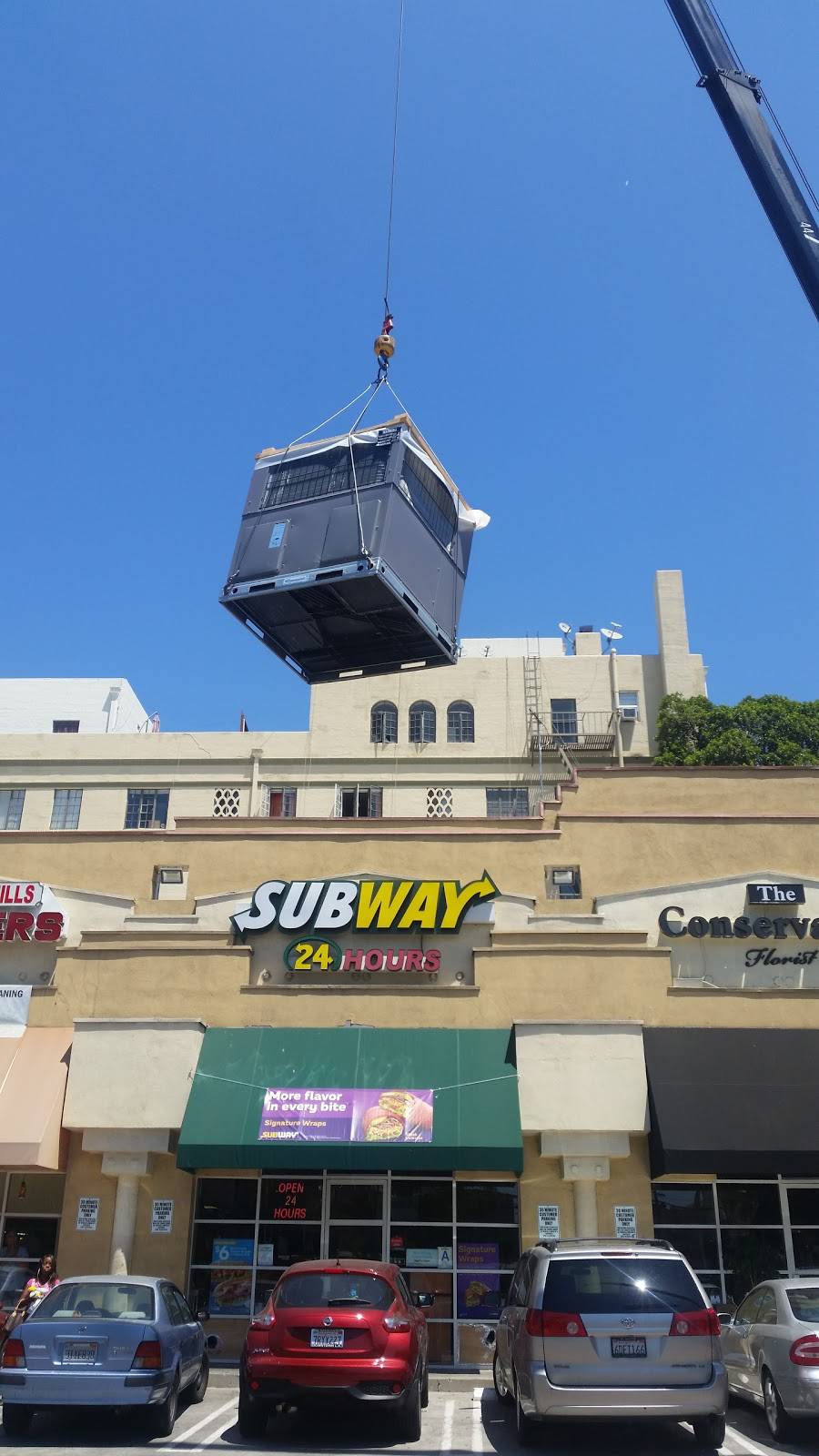 Subway Restaurants | restaurant | 1900 N Highland Ave, Los Angeles, CA 90068, USA | 3238515501 OR +1 323-851-5501