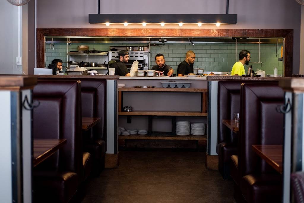 Tribune Tavern | restaurant | 401 13th St, Oakland, CA 94612, USA | 5106078187 OR +1 510-607-8187