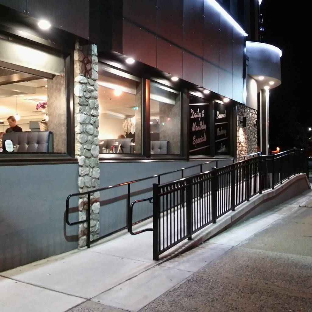 Colonial Diner | restaurant | 924 N Broad St, Woodbury, NJ 08096, USA | 8568486732 OR +1 856-848-6732