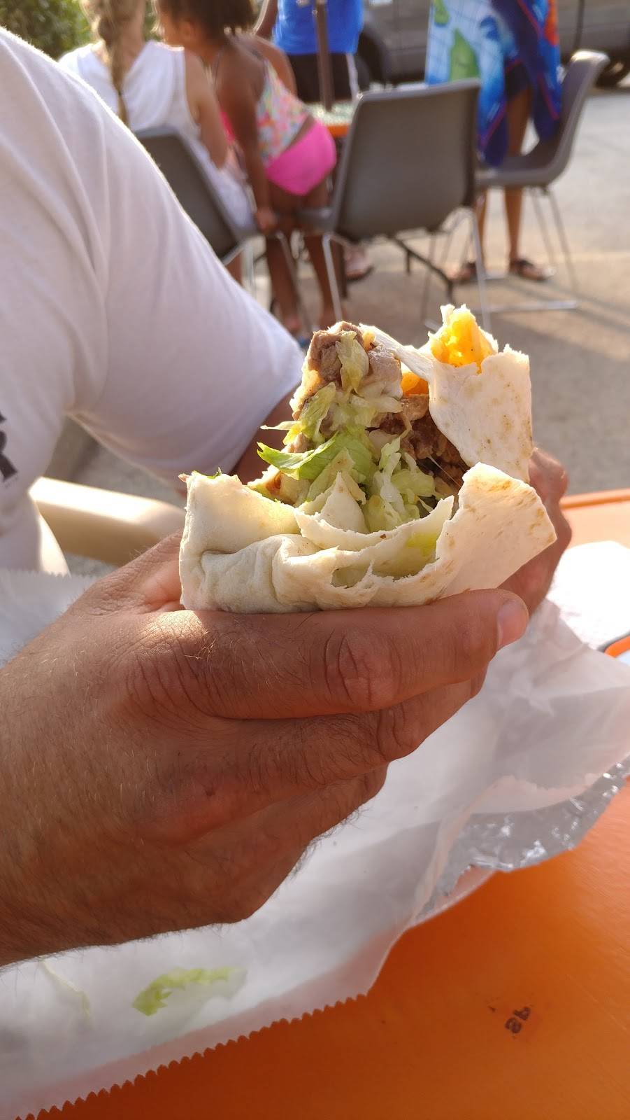 Gabriels Taqueria | restaurant | 212 E Wisconsin Ave, Oconomowoc, WI 53066, USA | 2622696256 OR +1 262-269-6256