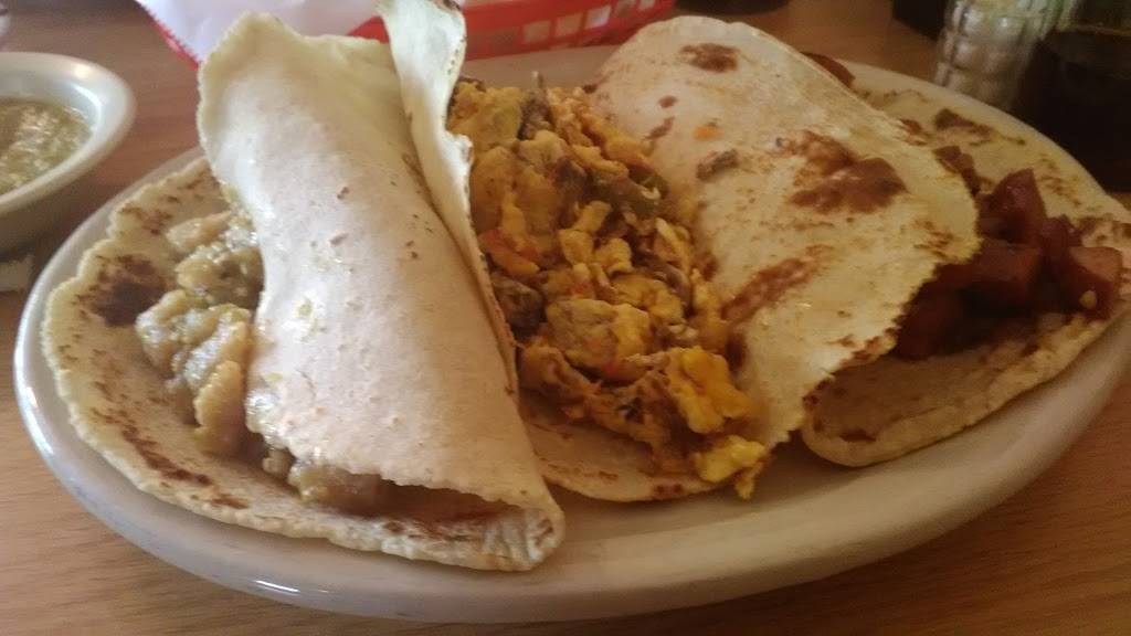 El Molino Restaurant | restaurant | 1703 N PanAm Expy, San Antonio, TX 78208, USA | 2103991714 OR +1 210-399-1714