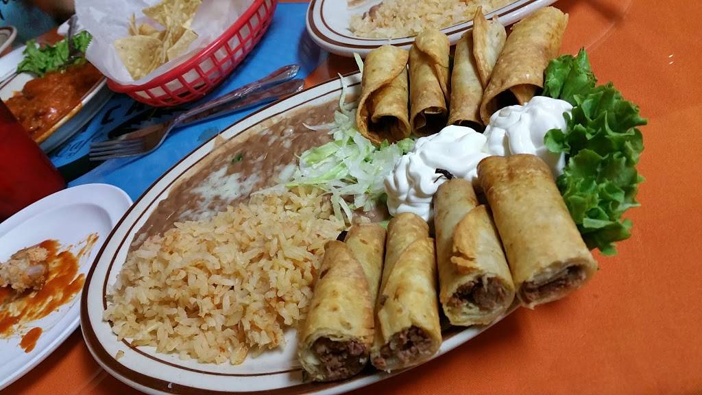 Uptown Mexican Cafe | restaurant | 7040 Greenleaf Ave, Whittier, CA 90602, USA | 5629455877 OR +1 562-945-5877