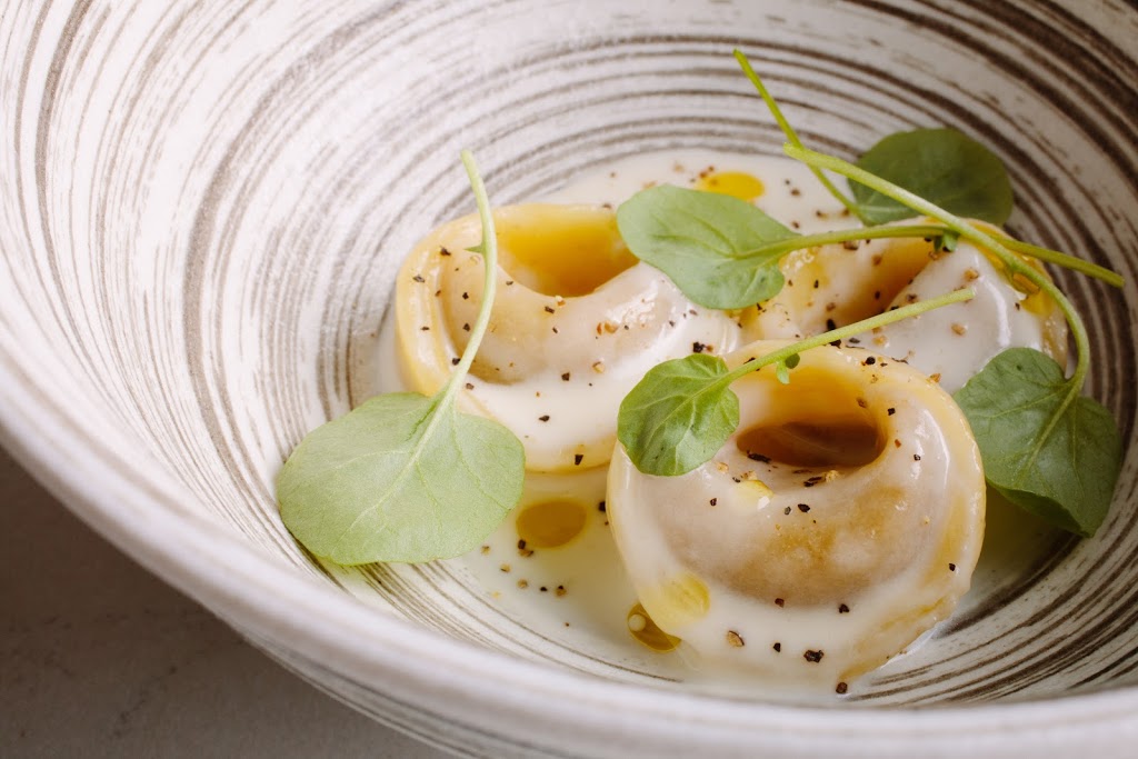 Spiaggia | night club | 980 N Michigan Ave Suite 1, Chicago, IL 60611, USA | 3122802750 OR +1 312-280-2750