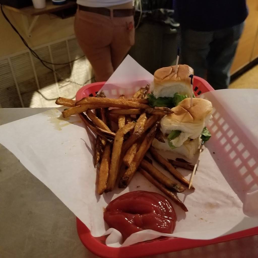 Chill Grill | restaurant | 10540 TX-195, Killeen, TX 76542, USA | 2548335172 OR +1 254-833-5172