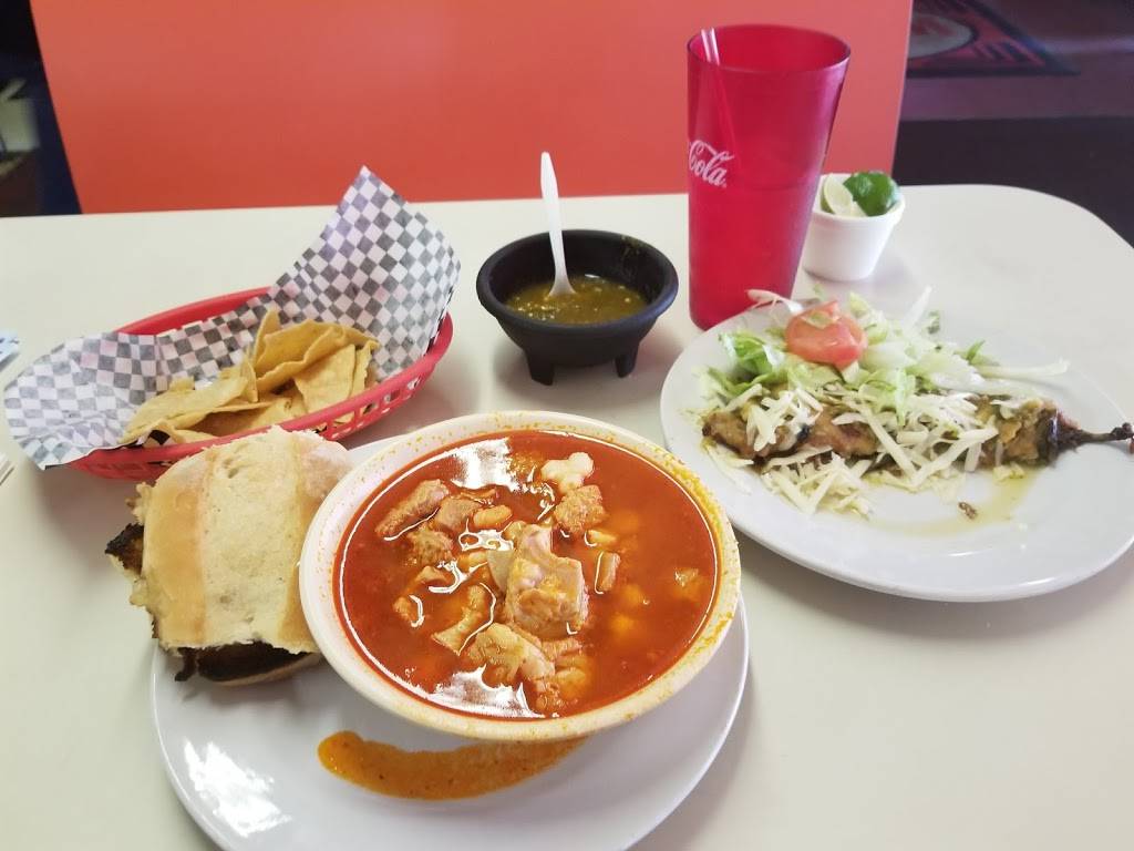 Super Burro | restaurant | 5819 Dyer St, El Paso, TX 79904, USA | 9155624028 OR +1 915-562-4028