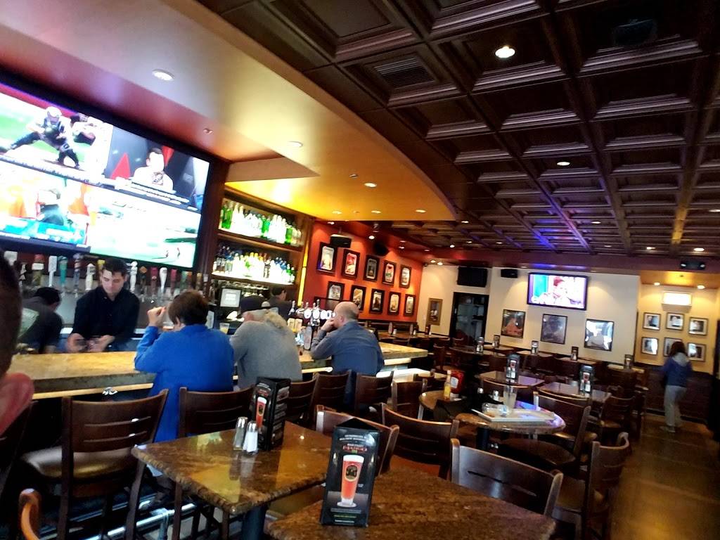 BJs Restaurant & Brewhouse | restaurant | 200 Main St, Huntington Beach, CA 92648, USA | 7143742224 OR +1 714-374-2224