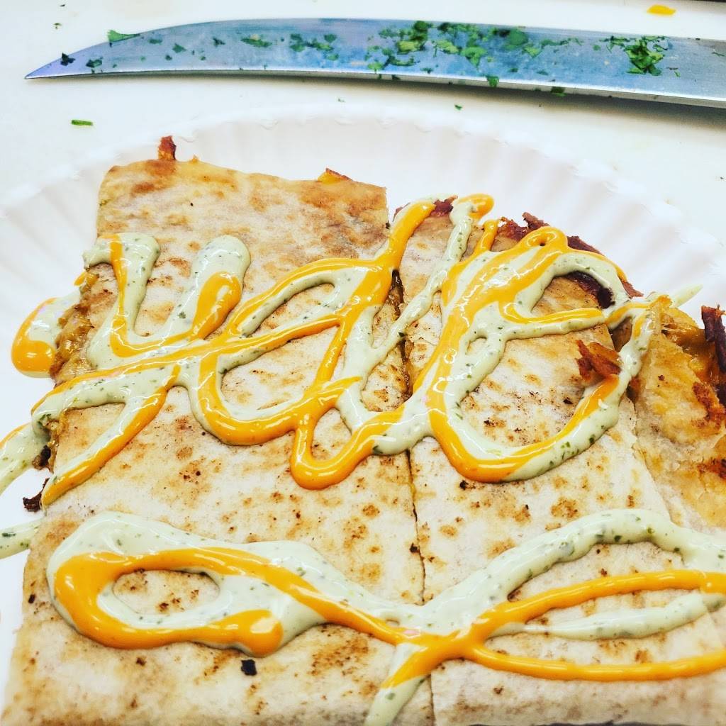 Yelos Tacos | restaurant | 1411 Rimpau Ave #101, Corona, CA 92879, USA | 6196347920 OR +1 619-634-7920