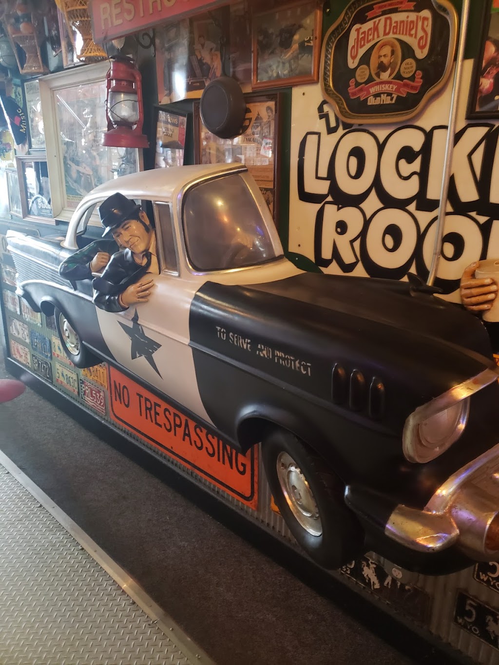 Sanfords Grub & Pub | restaurant | 115 E 17th St, Cheyenne, WY 82001, USA | 3076343381 OR +1 307-634-3381