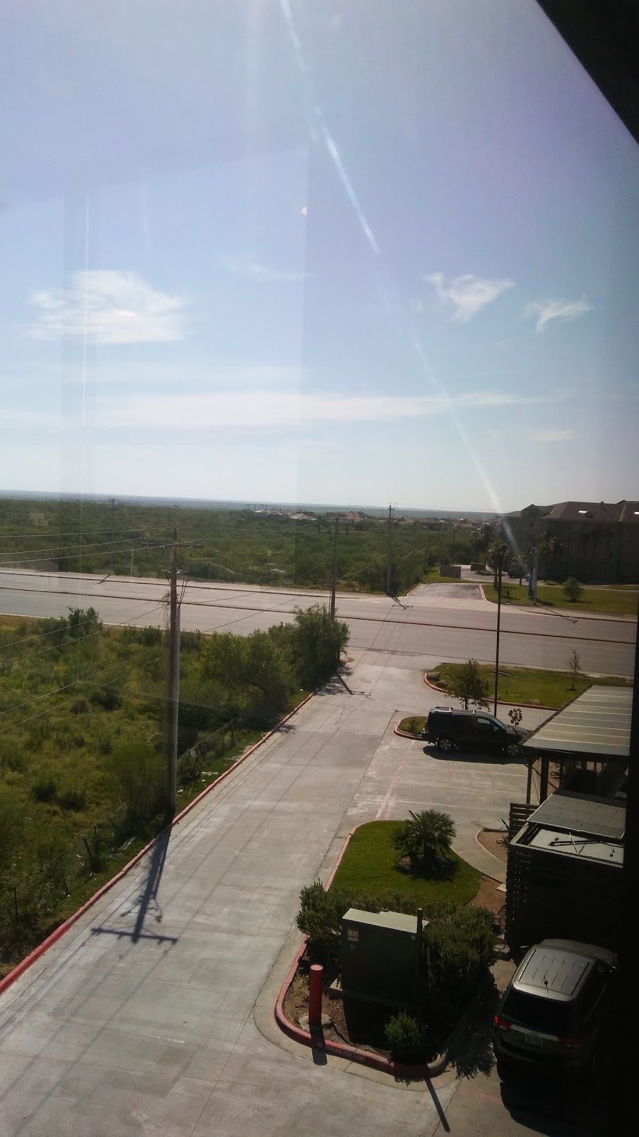 The Laredo International Office Sport Bar and Grill | restaurant | 7128 Rosson Rd #1, Laredo, TX 78041, USA | 9565685410 OR +1 956-568-5410