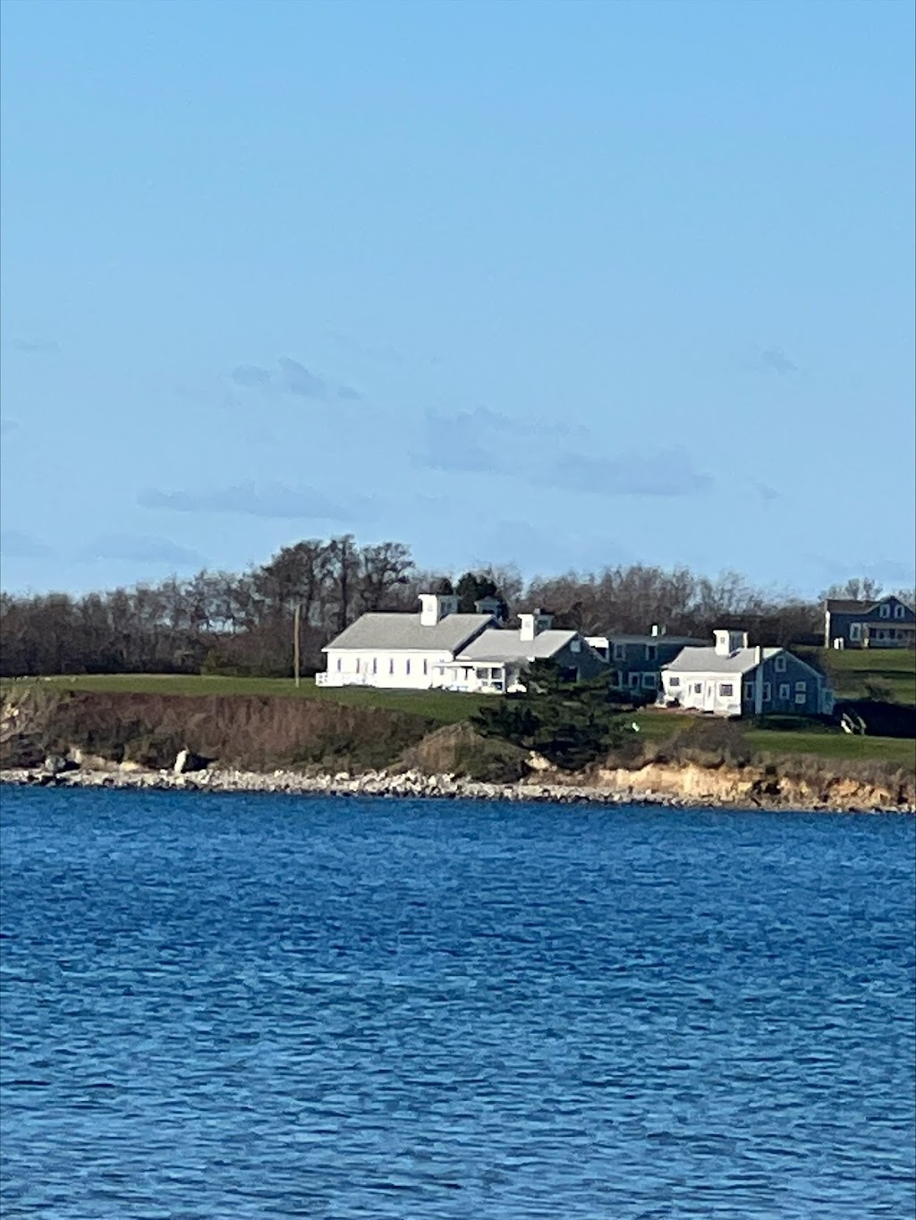 Cuttyhunk Fishing Club | restaurant | 1 Road to the Landing, Cuttyhunk, MA 02713, USA | 5089970858 OR +1 508-997-0858