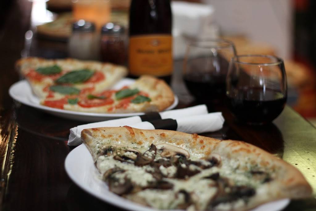 Bubs Pizza Bar (Mt.Lookout) | restaurant | 3200 Linwood Ave #2, Cincinnati, OH 45226, USA | 5133212540 OR +1 513-321-2540