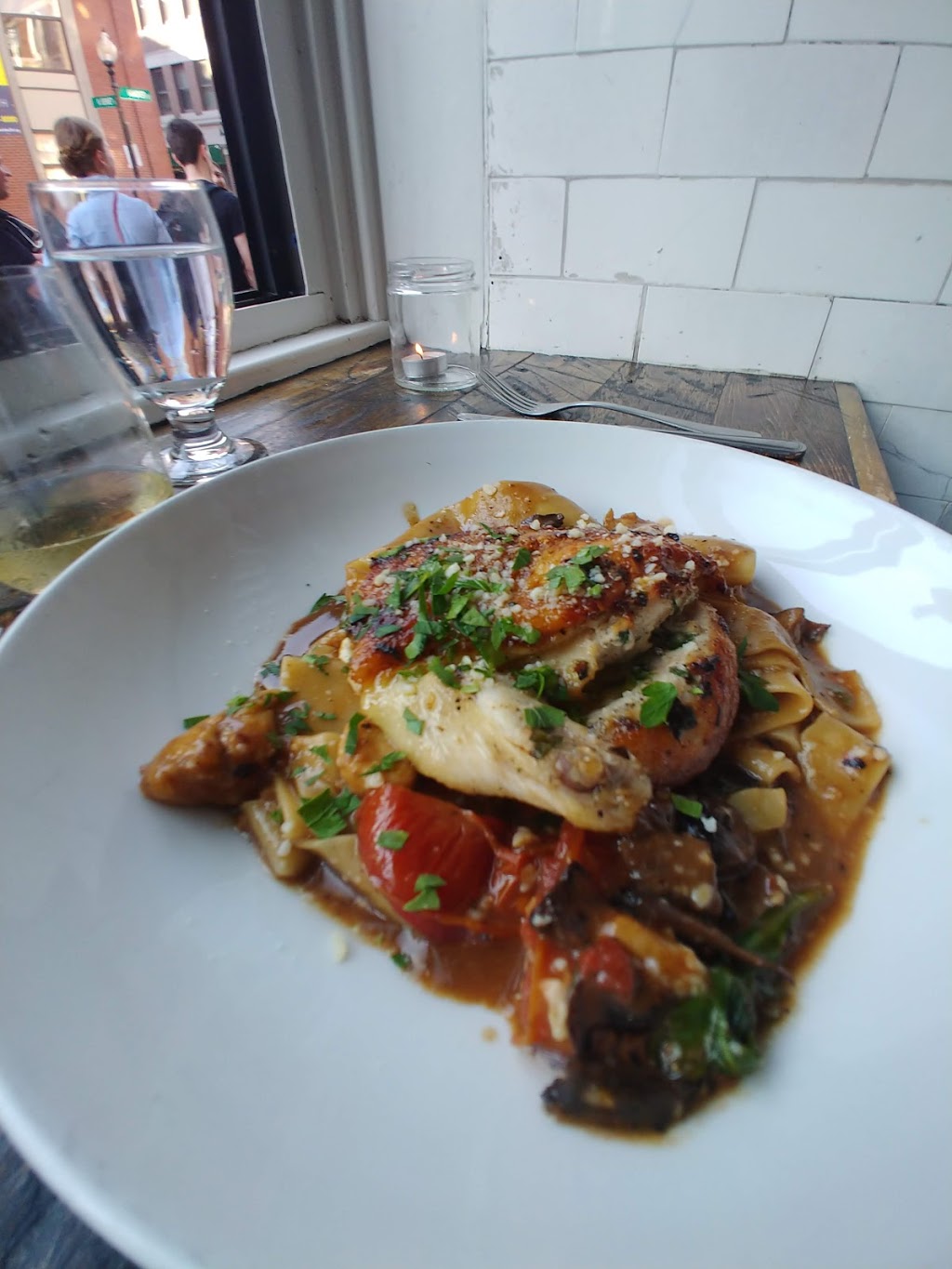 Pomodoro | restaurant | 351 Hanover St, Boston, MA 02113, USA | 6173674348 OR +1 617-367-4348