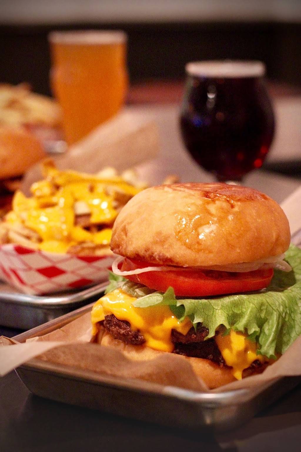 Big Rec Taproom | restaurant | 3066 24th St, San Francisco, CA 94133, USA | 4157963676 OR +1 415-796-3676