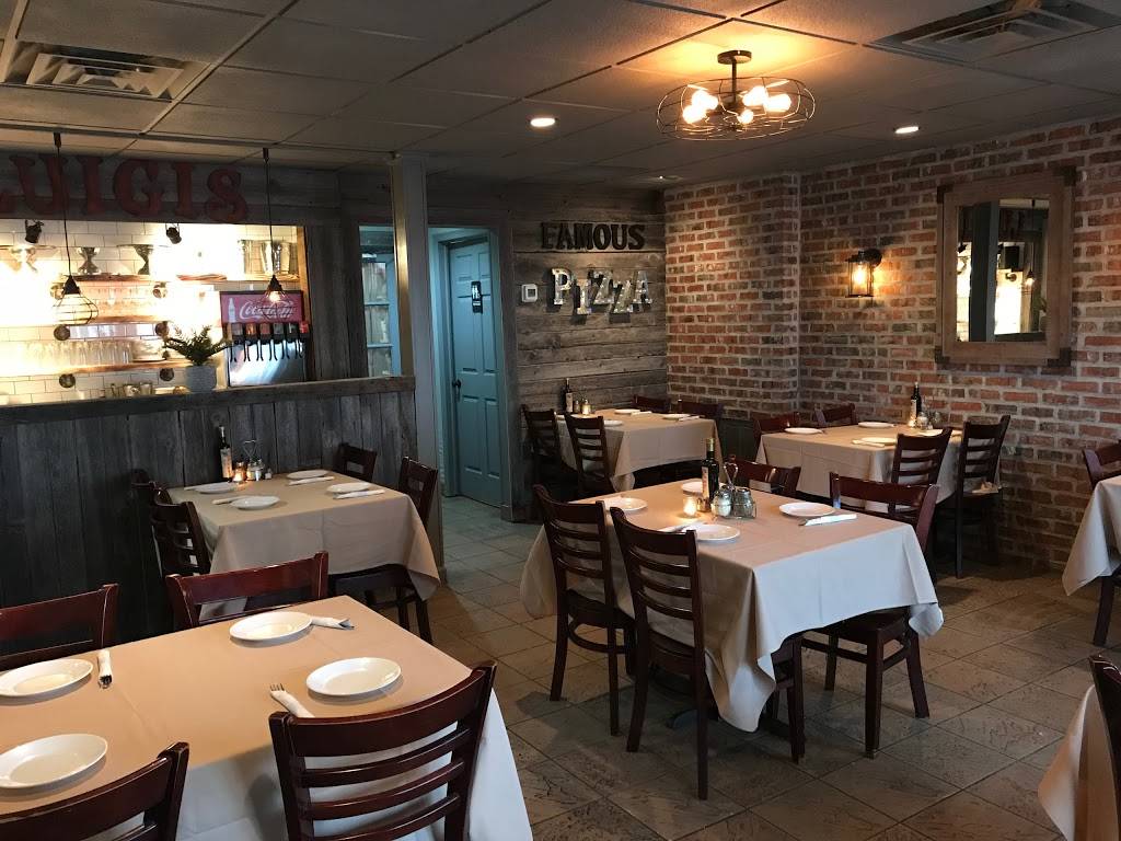 Luigis Famous Pizza, Restaurant And Catering | restaurant | 650 Newman Springs Rd, Lincroft, NJ 07738, USA | 7328422122 OR +1 732-842-2122