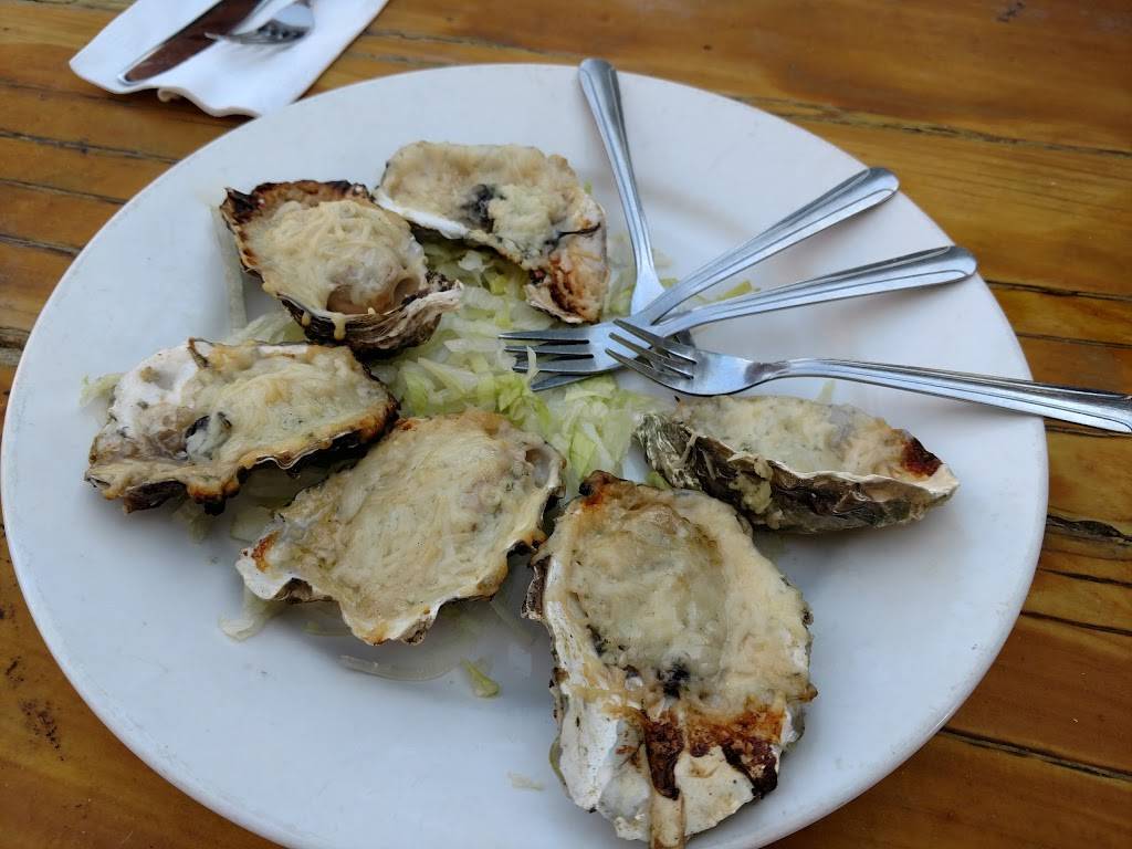 William Tell House | restaurant | 26955 CA-1, Tomales, CA 94971, USA | 7078792002 OR +1 707-879-2002