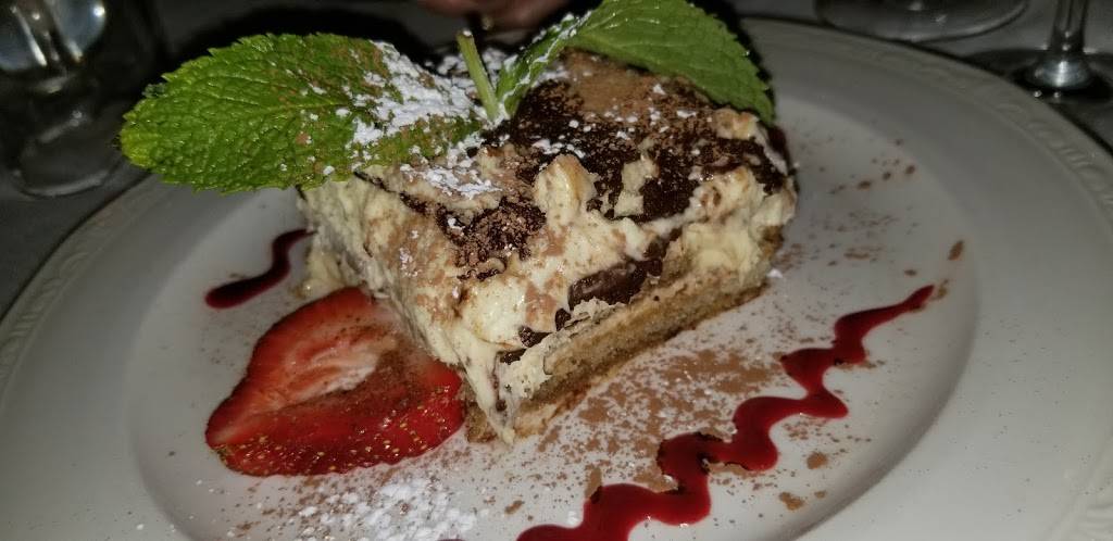 Il Mondo Vecchio | restaurant | 72 Main St #1, Madison, NJ 07940, USA | 9733010024 OR +1 973-301-0024