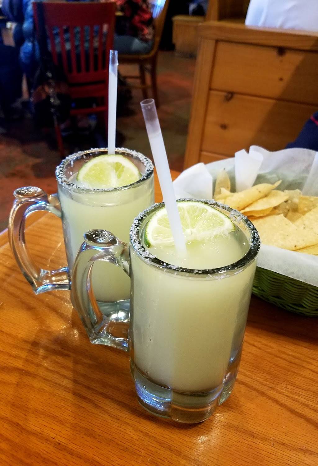 Las Fontanas Mexican Kitchen | restaurant | 1551 N Walnut Ave, New Braunfels, TX 78130, USA | 8306263310 OR +1 830-626-3310