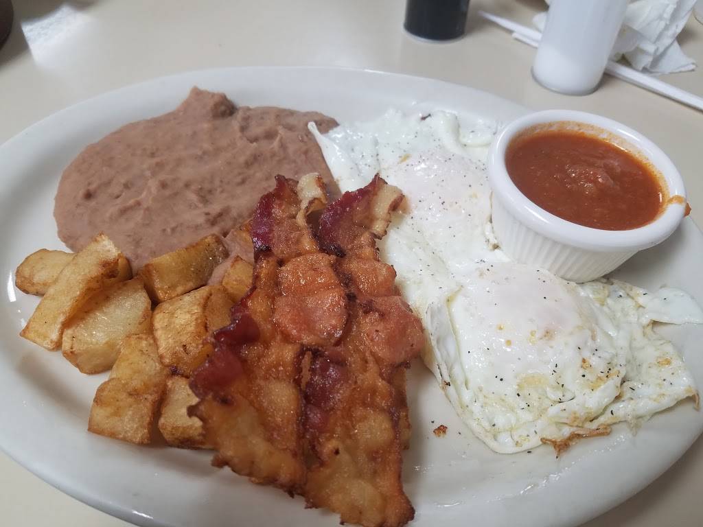 Old Dannys Cocina | restaurant | 250 Enrique M. Barrera Pkwy, San Antonio, TX 78237, USA | 2104349167 OR +1 210-434-9167