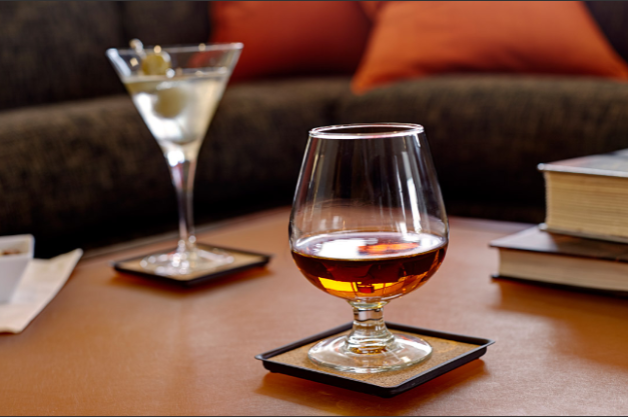 H Bar | restaurant | 5905 Corporate Ave, Cypress, CA 90630, USA | 7148284000 OR +1 714-828-4000