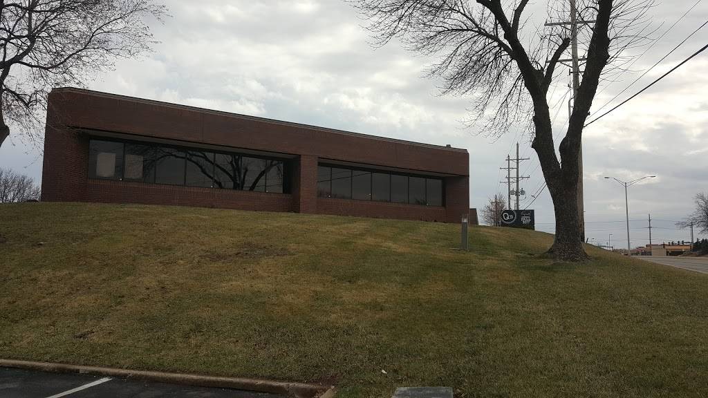 Subway | meal takeaway | 11011 Antioch Rd Suite 100, Overland Park, KS 66210, USA | 9134998550 OR +1 913-499-8550