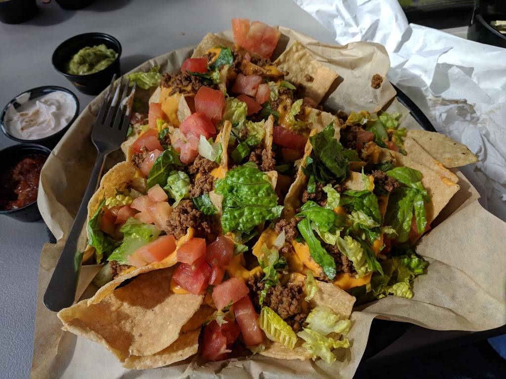 Punkys Bar and Grill | restaurant | 3063 Central Avenue North, St. Petersburg, FL 33713, USA | 7272014712 OR +1 727-201-4712