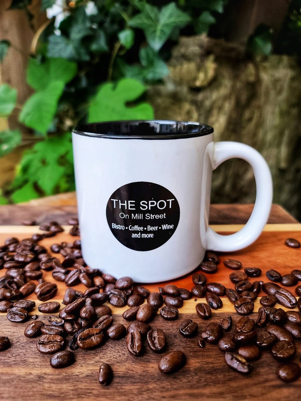 The Spot on Mill Street | restaurant | 406 Mill St, Occoquan Historic District, VA 22125, USA | 7034998809 OR +1 703-499-8809