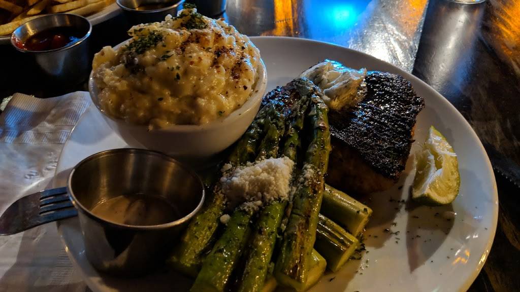 Turnbulls Tavern | restaurant | 7011 Greenleaf Ave, Whittier, CA 90602, USA | 5626937773 OR +1 562-693-7773