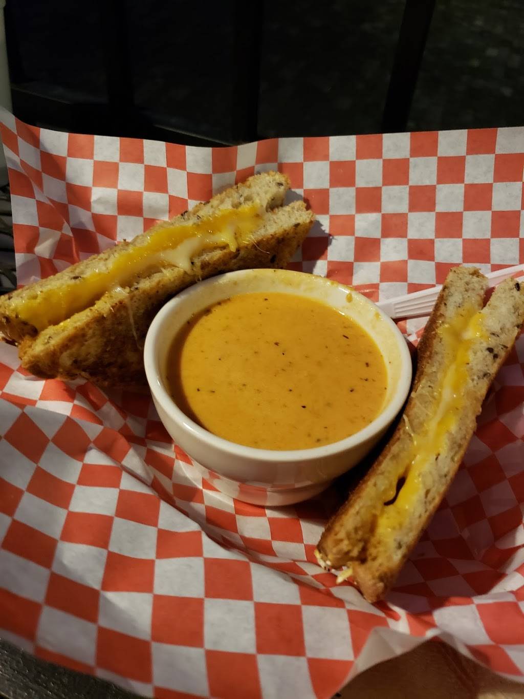 Melts on Main | cafe | 108 S Main St, Winter Garden, FL 34787, USA | 4073959067 OR +1 407-395-9067