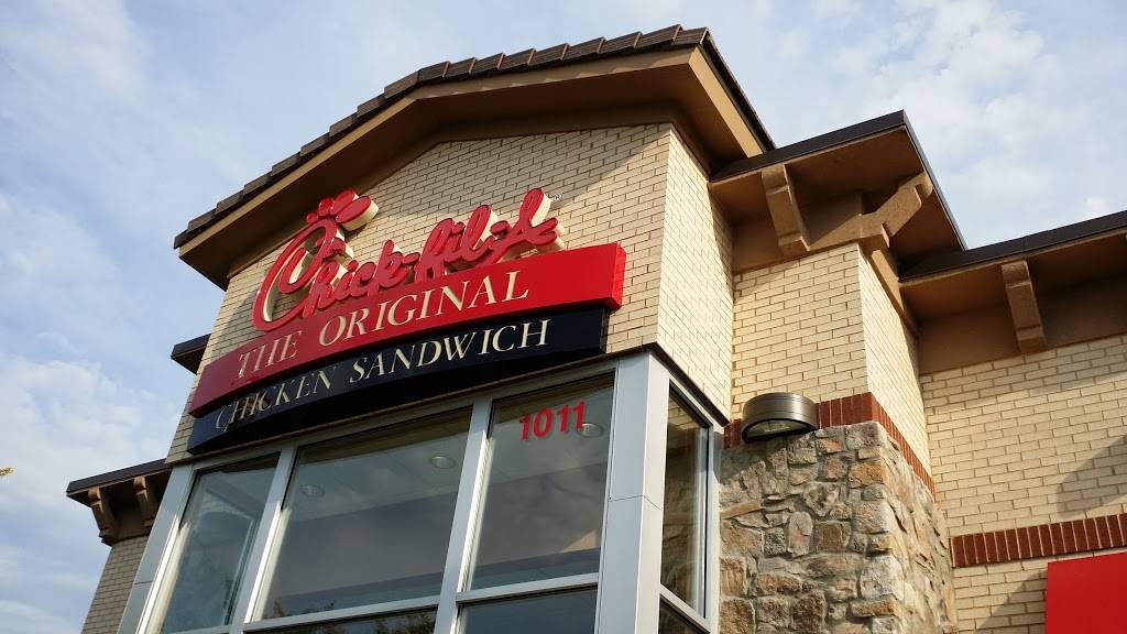Chick-fil-A | restaurant | 1011 E W Hwy 377, Granbury, TX 76048, USA | 8175734424 OR +1 817-573-4424