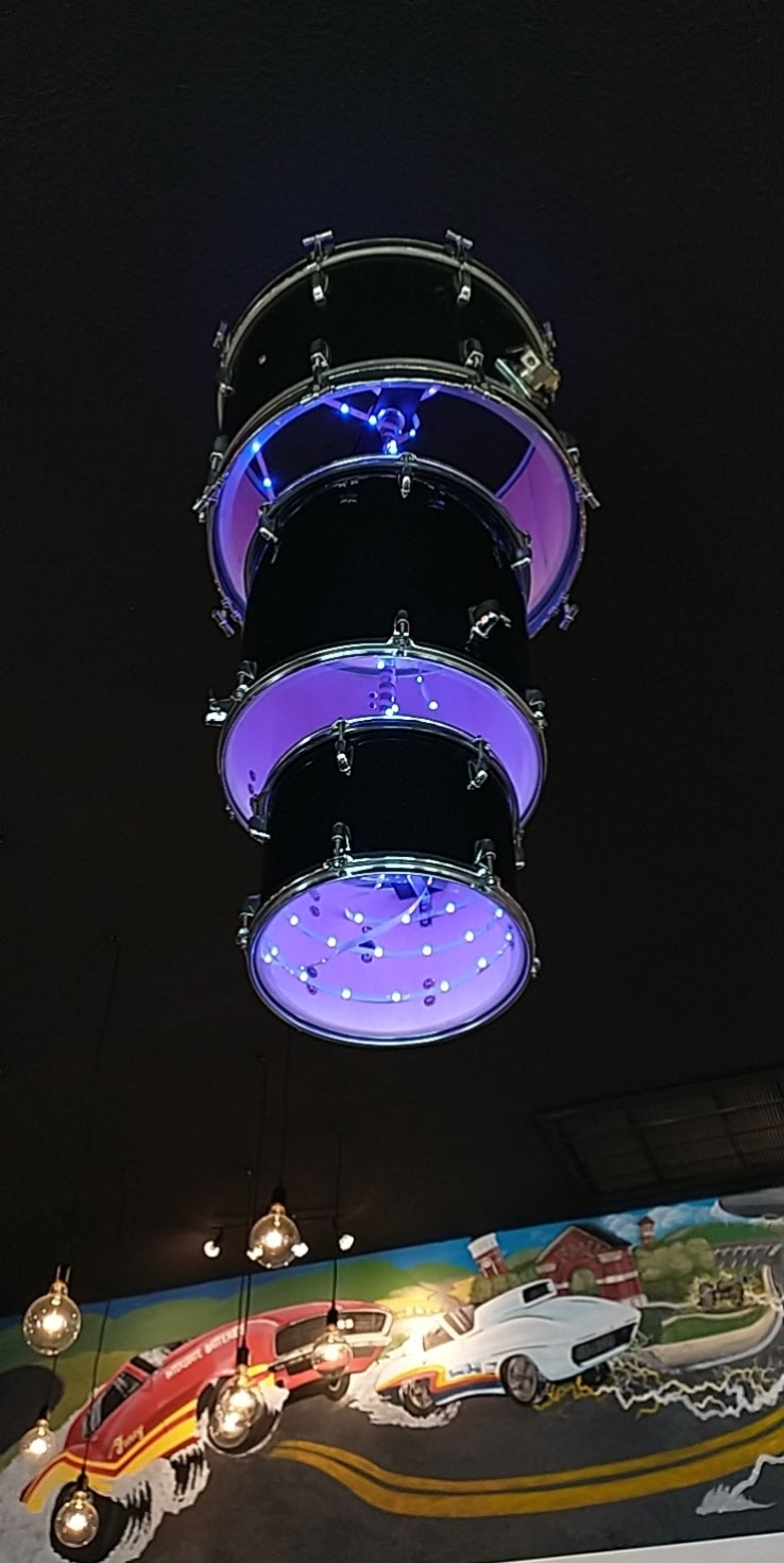 The Wall | restaurant | 123 N Church Ave, Henderson, TN 38340, USA | 7314351168 OR +1 731-435-1168