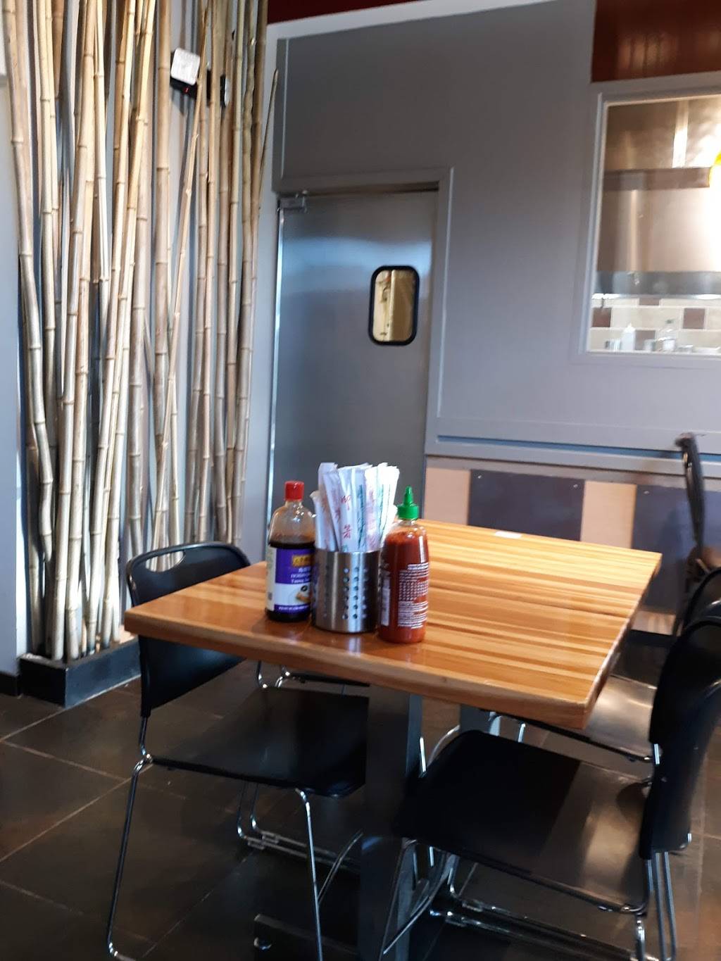 Pho & Sushi Bistro | restaurant | 1315 Ridgeway Rd Suite 104, Memphis, TN 38119, USA | 9017469537 OR +1 901-746-9537