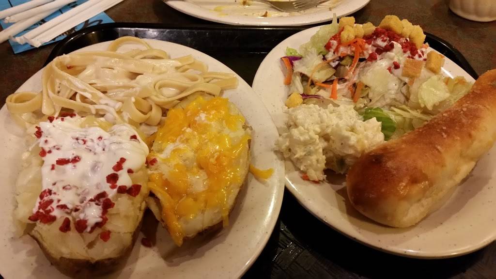 Johns Incredible Pizza - Fresno | restaurant | 7095 N Cedar Ave, Fresno, CA 93720, USA | 5593231111 OR +1 559-323-1111