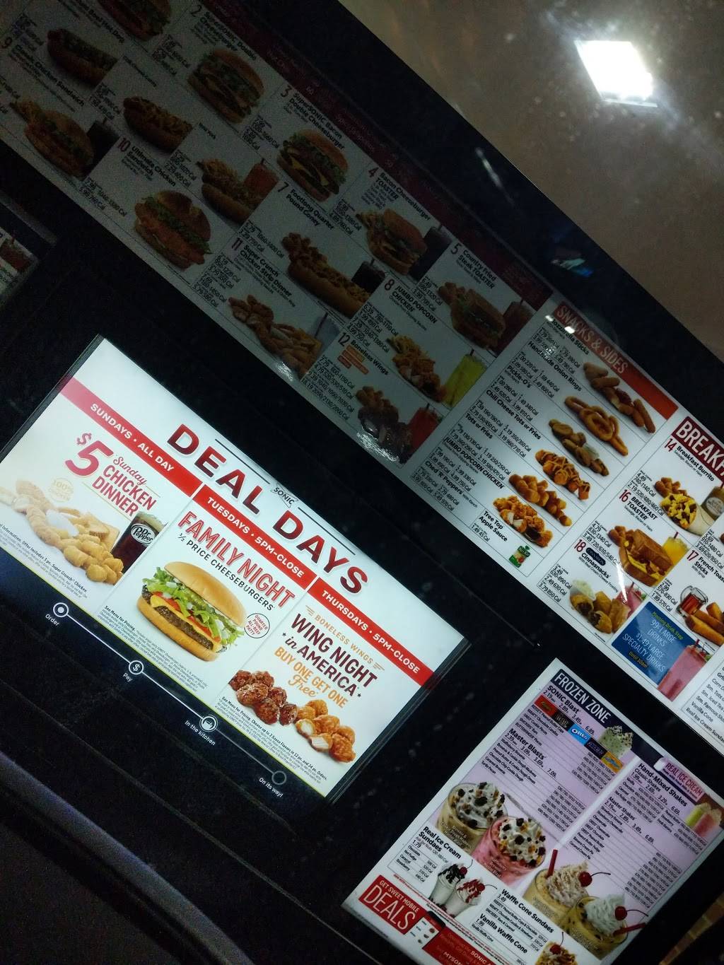 Sonic Drive-In | restaurant | 9060 Goodman Rd, Olive Branch, MS 38654, USA | 6628954875 OR +1 662-895-4875