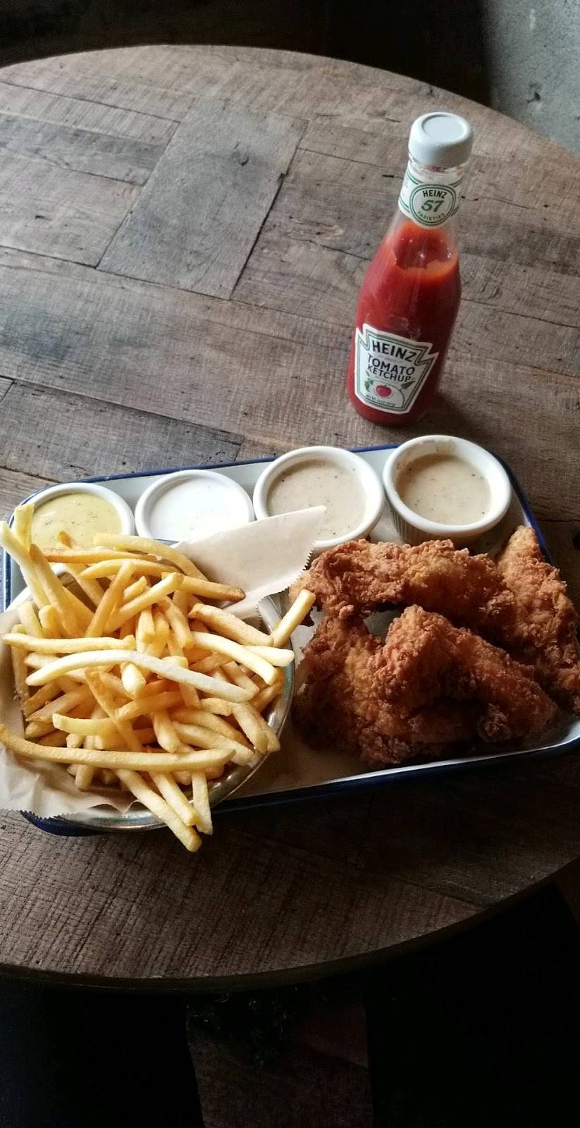 the Skellig | restaurant | 2409 N Henderson Ave, Dallas, TX 75206, USA | 9729250282 OR +1 972-925-0282