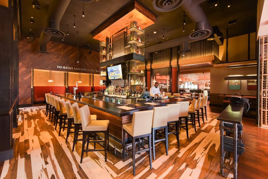 Del Friscos Grille | restaurant | 772 Spectrum Center Dr, Irvine, CA 92618, USA | 9493410376 OR +1 949-341-0376