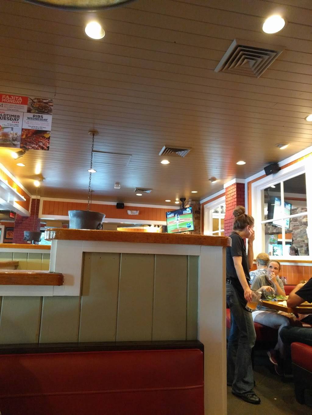 Chilis Grill & Bar | restaurant | 18900 East 39th St S, Independence, MO 64057, USA | 8167950100 OR +1 816-795-0100