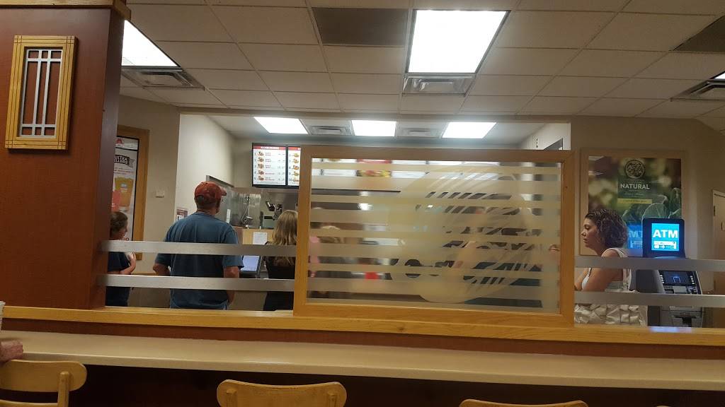 Wendys | restaurant | 814 N Conner Court, Dale, IN 47523, USA | 8129379789 OR +1 812-937-9789