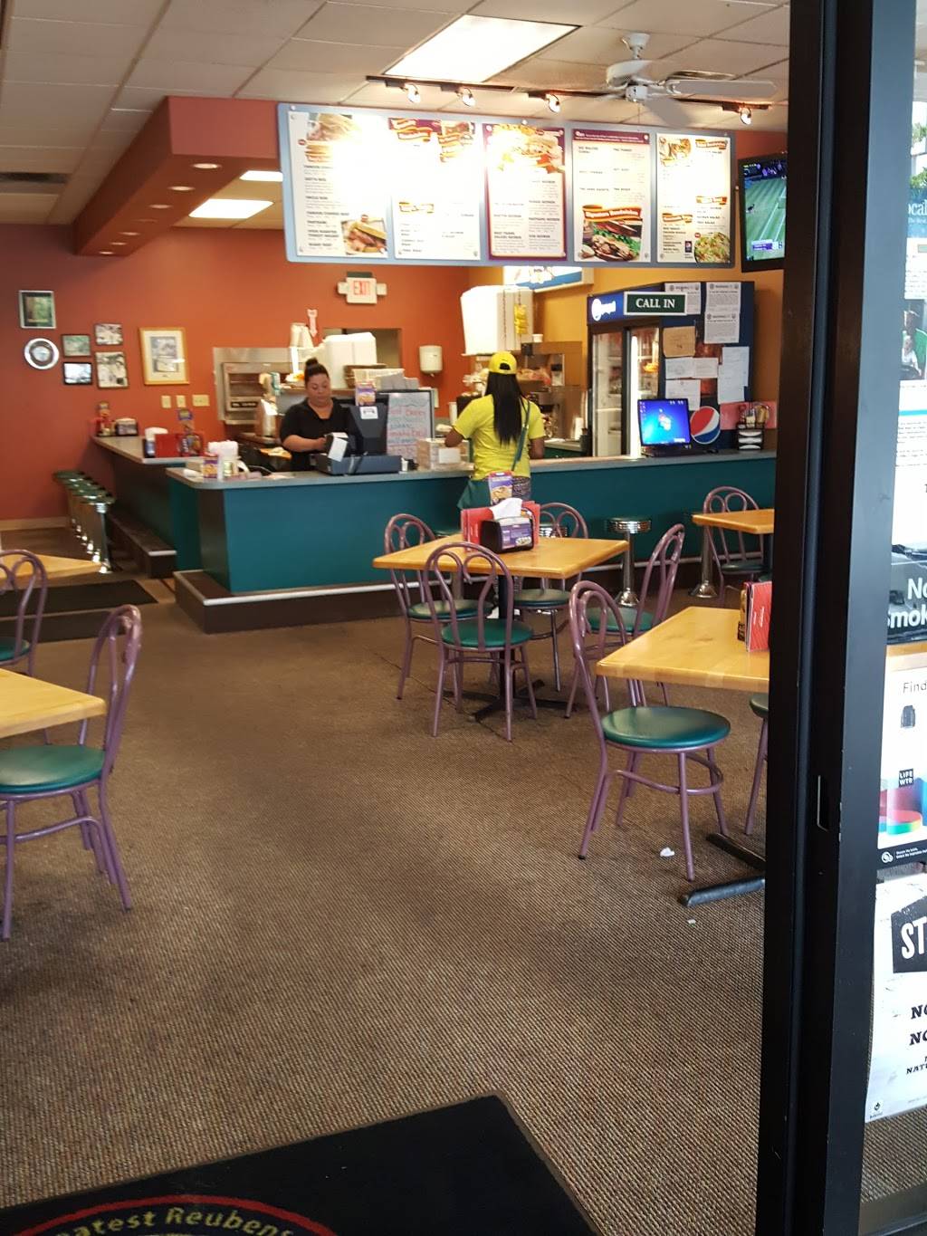 Izzys Western Hills | restaurant | 5098 Glencrossing Way # B # B, Cincinnati, OH 45238, USA | 5133479699 OR +1 513-347-9699