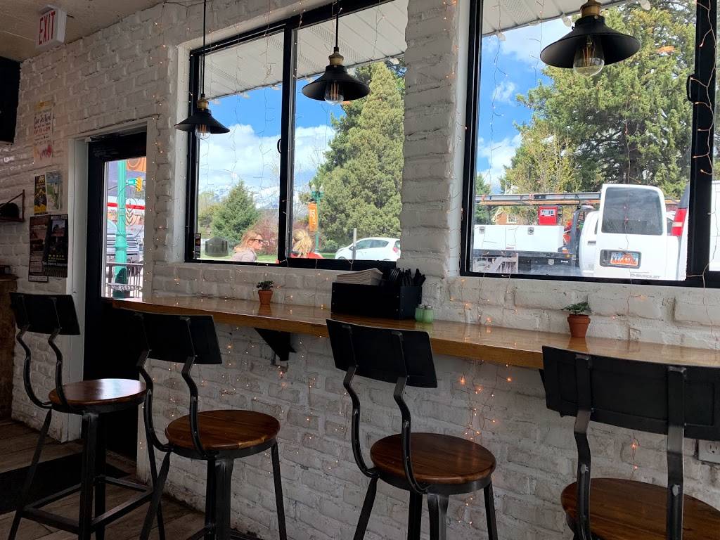 Lolas Street Kitchen | restaurant | 24 E Main St, Midway, UT 84049, USA | 4356713970 OR +1 435-671-3970