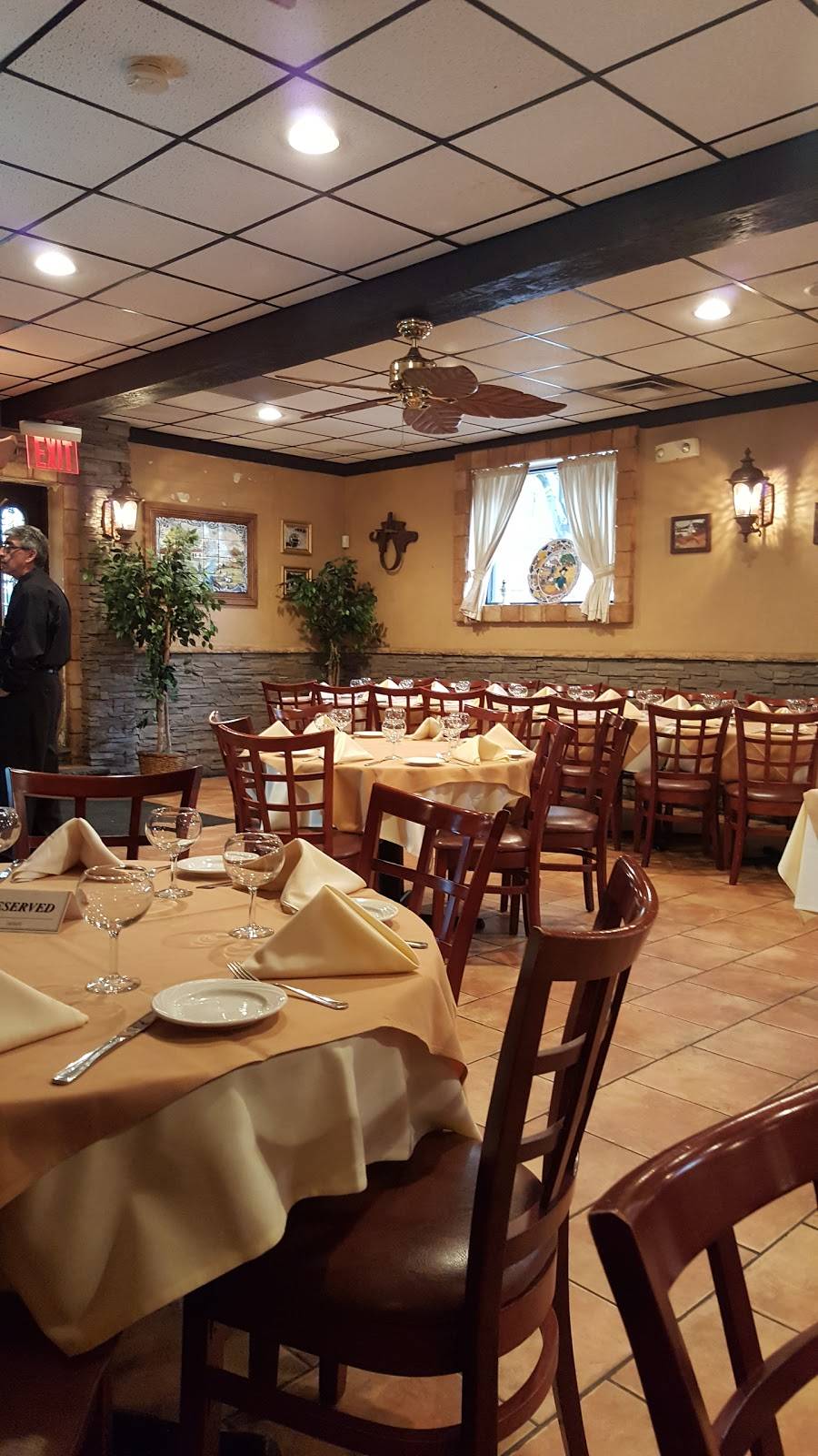 Minhoto | restaurant | 851 E Jersey St, Elizabeth, NJ 07201, USA | 9089651400 OR +1 908-965-1400