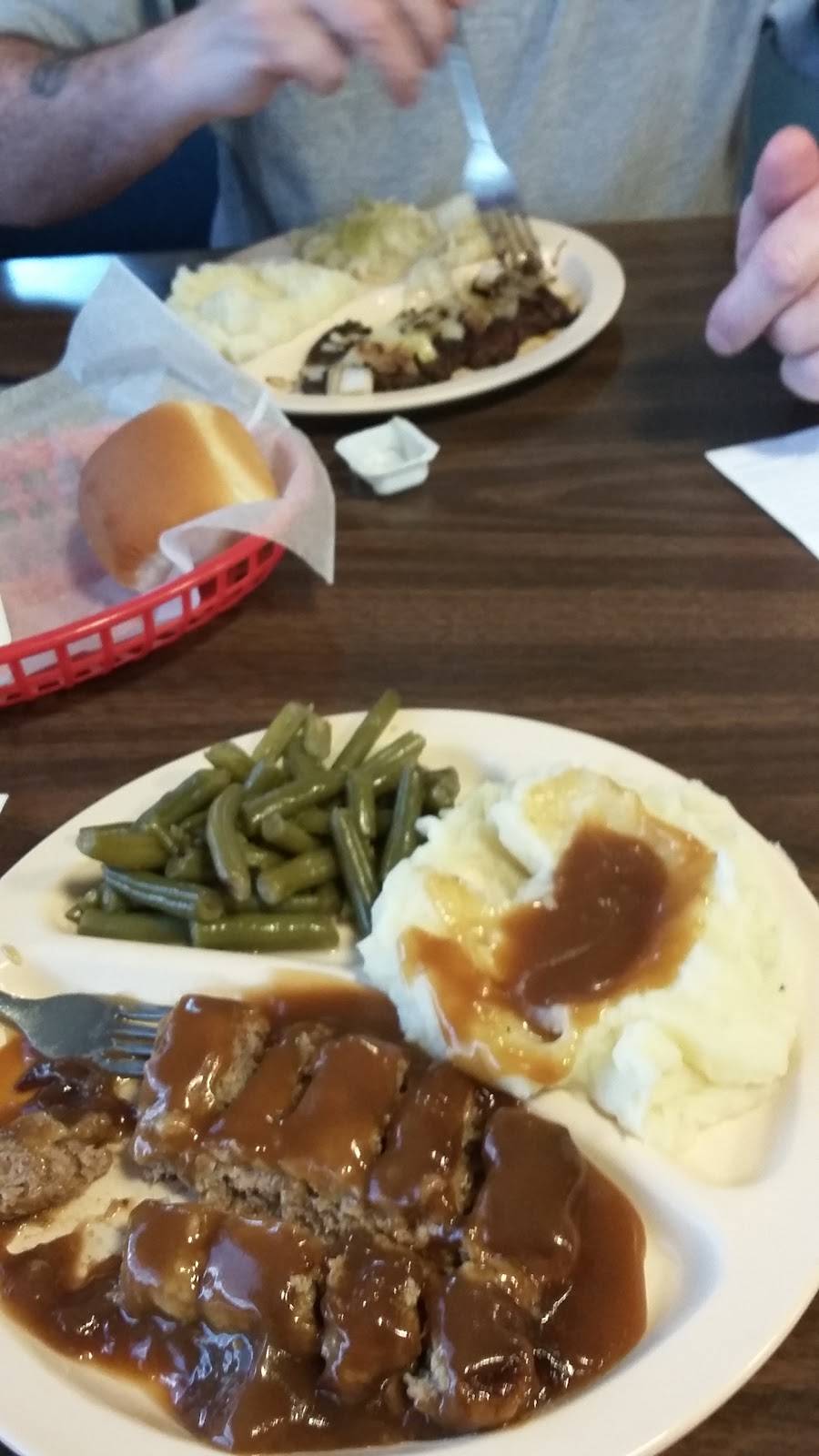 Hadleys Restaurant | restaurant | 328 Wilkesboro Ave, North Wilkesboro, NC 28659, USA | 3368388351 OR +1 336-838-8351