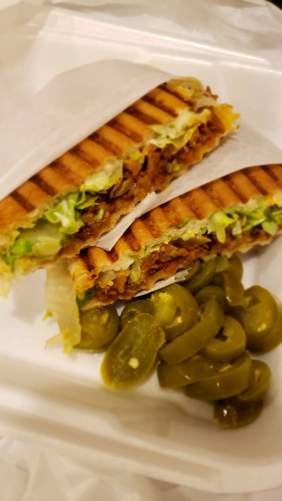 El Premio Mayor | restaurant | 3247 E McKinley Ave, Fresno, CA 93703, USA | 5594989925 OR +1 559-498-9925