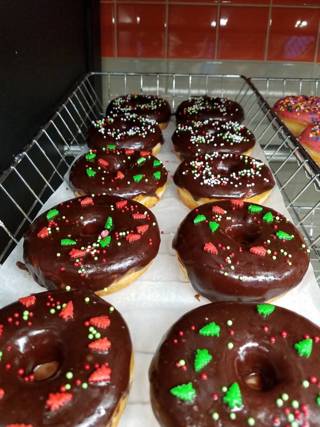 Dunkin | cafe | 707 Rockland Rd, Lake Bluff, IL 60044, USA | 2247066933 OR +1 224-706-6933