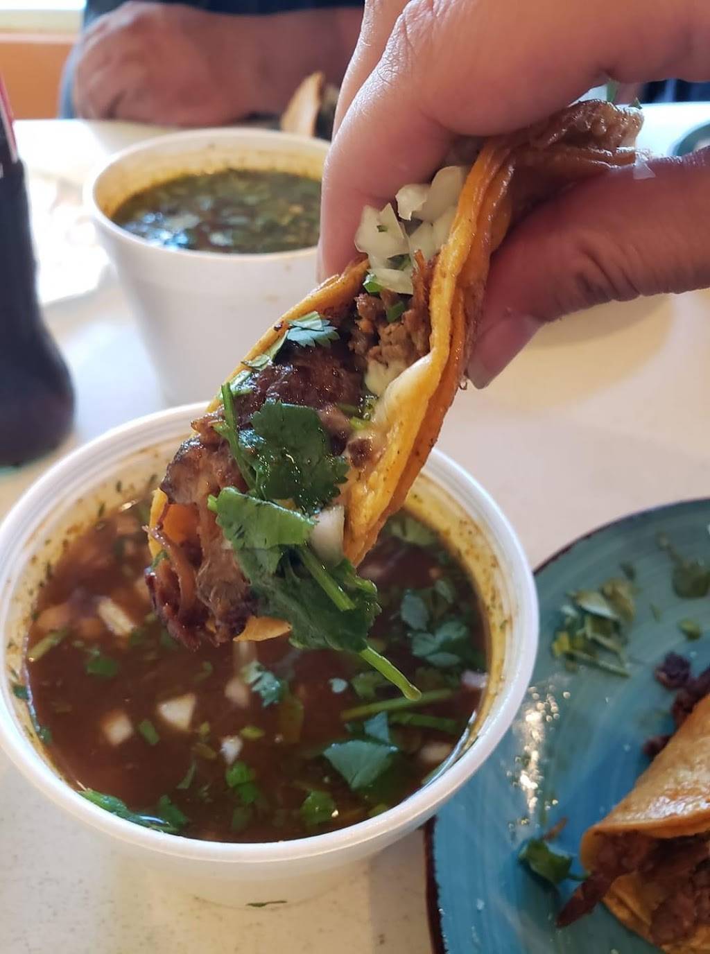 Birrieria Jalisco 2 | restaurant | 304 N Cedar Lake Rd, Round Lake, IL 60073, USA | 8478867089 OR +1 847-886-7089