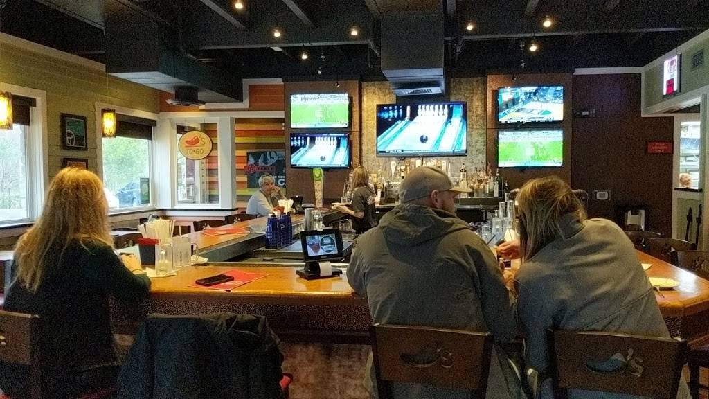 Chilis Grill & Bar | meal takeaway | 17643 Bruce B Downs Blvd, Tampa, FL 33647, USA | 8139030039 OR +1 813-903-0039