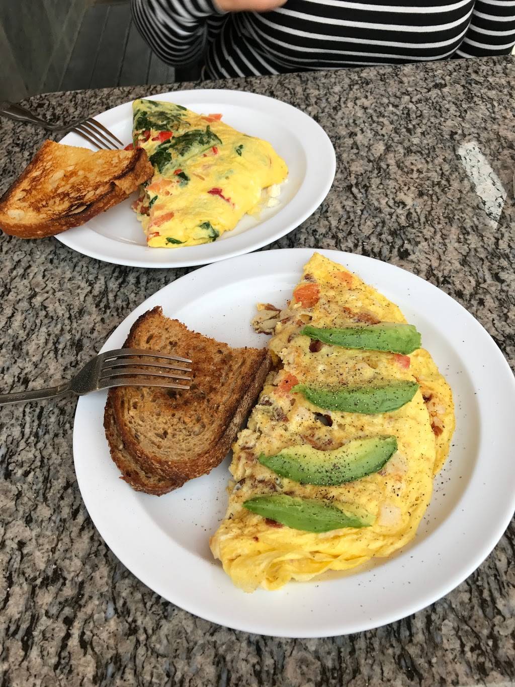 Café Vahik | cafe | 6780 La Jolla Blvd, La Jolla, CA 92037, USA | 8584591895 OR +1 858-459-1895