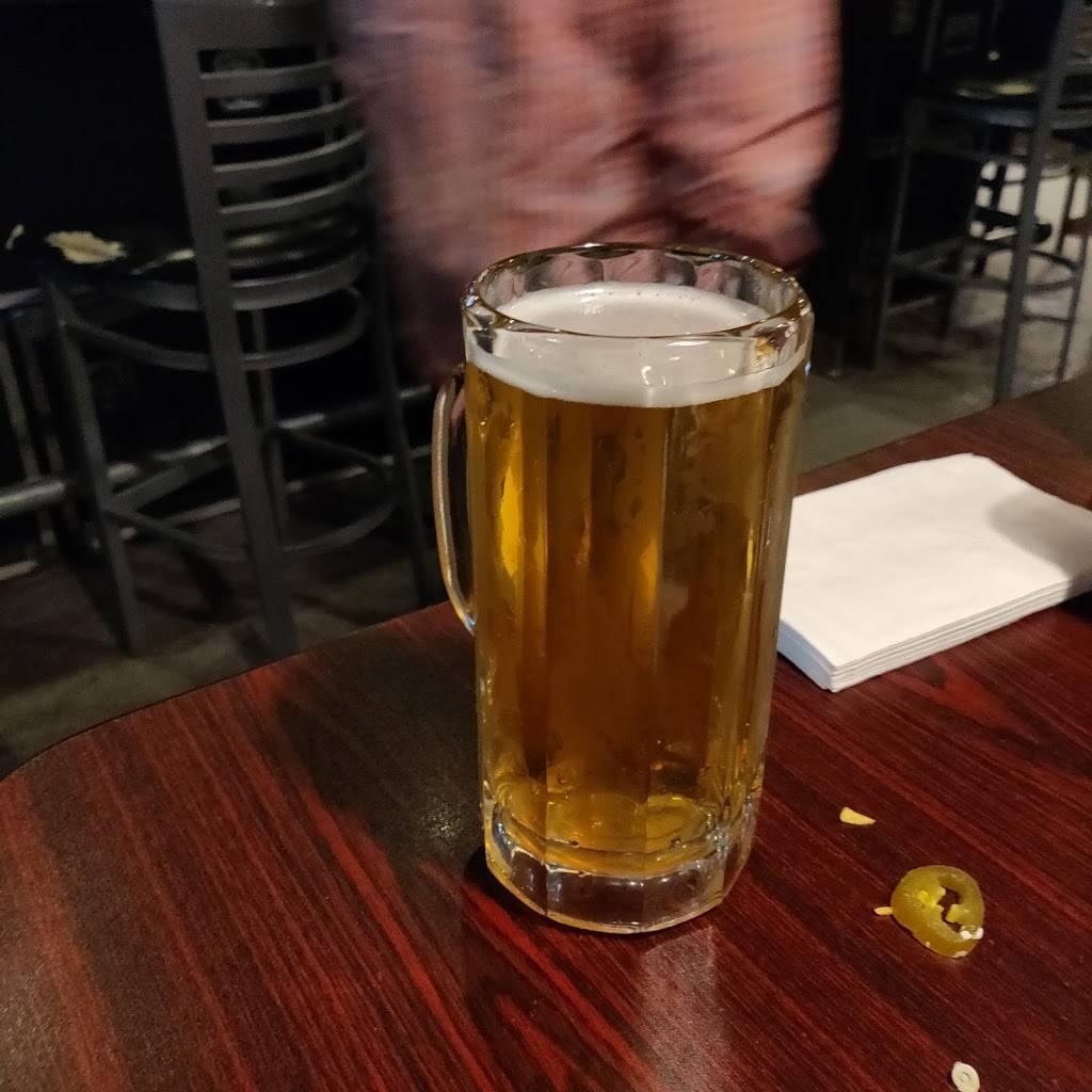 Outtakes Bar & Grill | restaurant | 2733 Winnetka Ave N, New Hope, MN 55427, USA | 7634170017 OR +1 763-417-0017