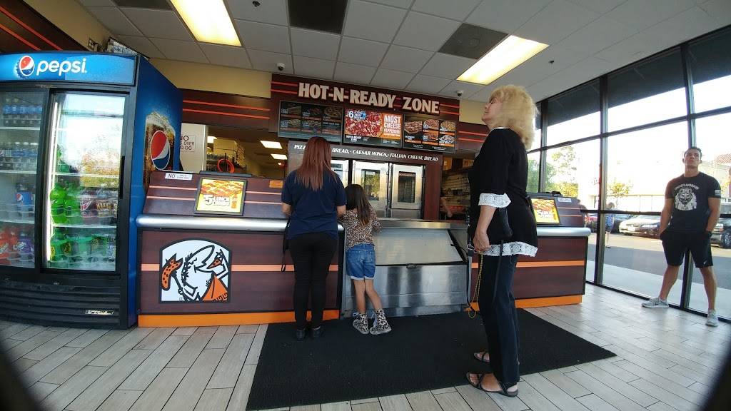 Little Caesars Pizza | meal takeaway | 28190 Newhall Ranch Rd, Valencia, CA 91355, USA | 6612579600 OR +1 661-257-9600